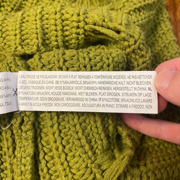 Forever 21 Ribbed Distressed Sweater Womens Size S Olive Green Grunge - Picture 7 of 8